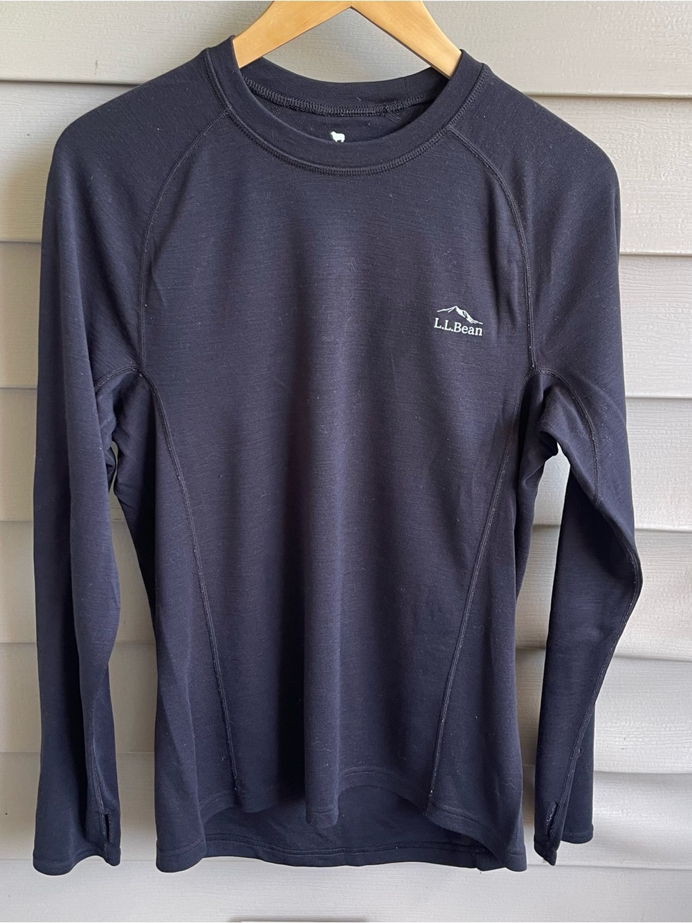 LL BEAN Lightweight Base Layer Pullover Men Size M Black 100% Merino Wool Hiking
